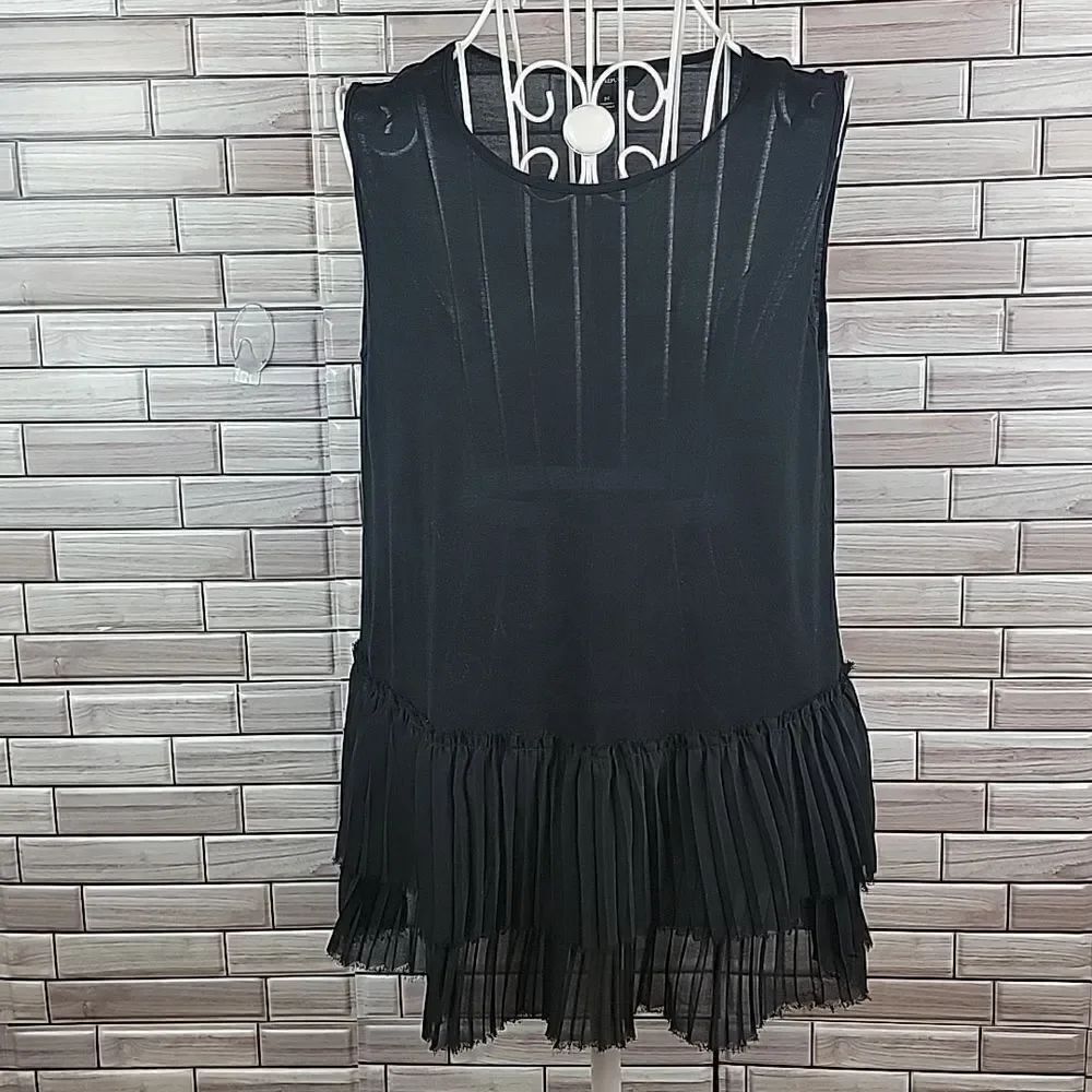 Banana Republic top Size M